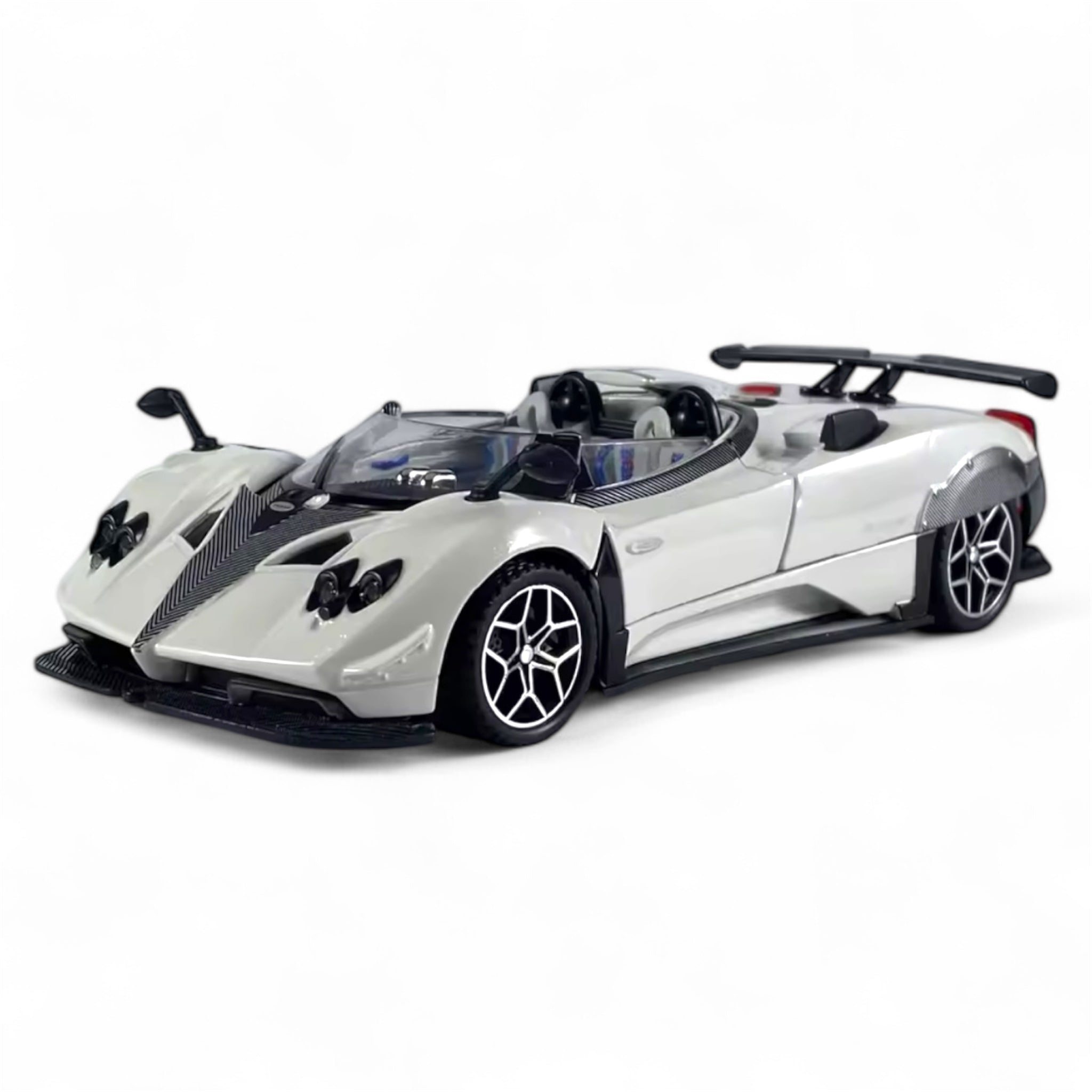 White Zonda HP 2017 1:32 Collectable