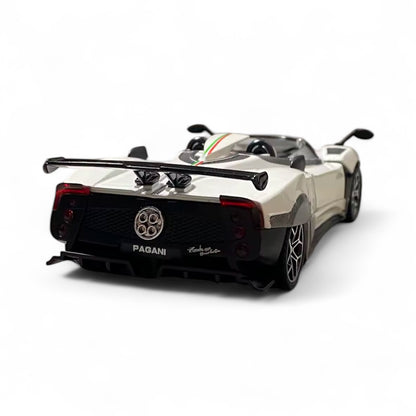 White Zonda HP 2017 1:32 Collectable