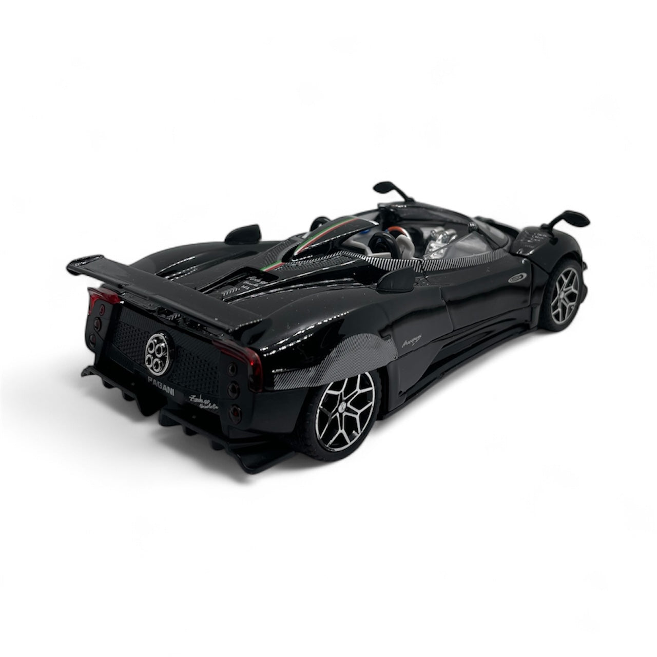 Black Zonda HP 2017 1:32 Collectable