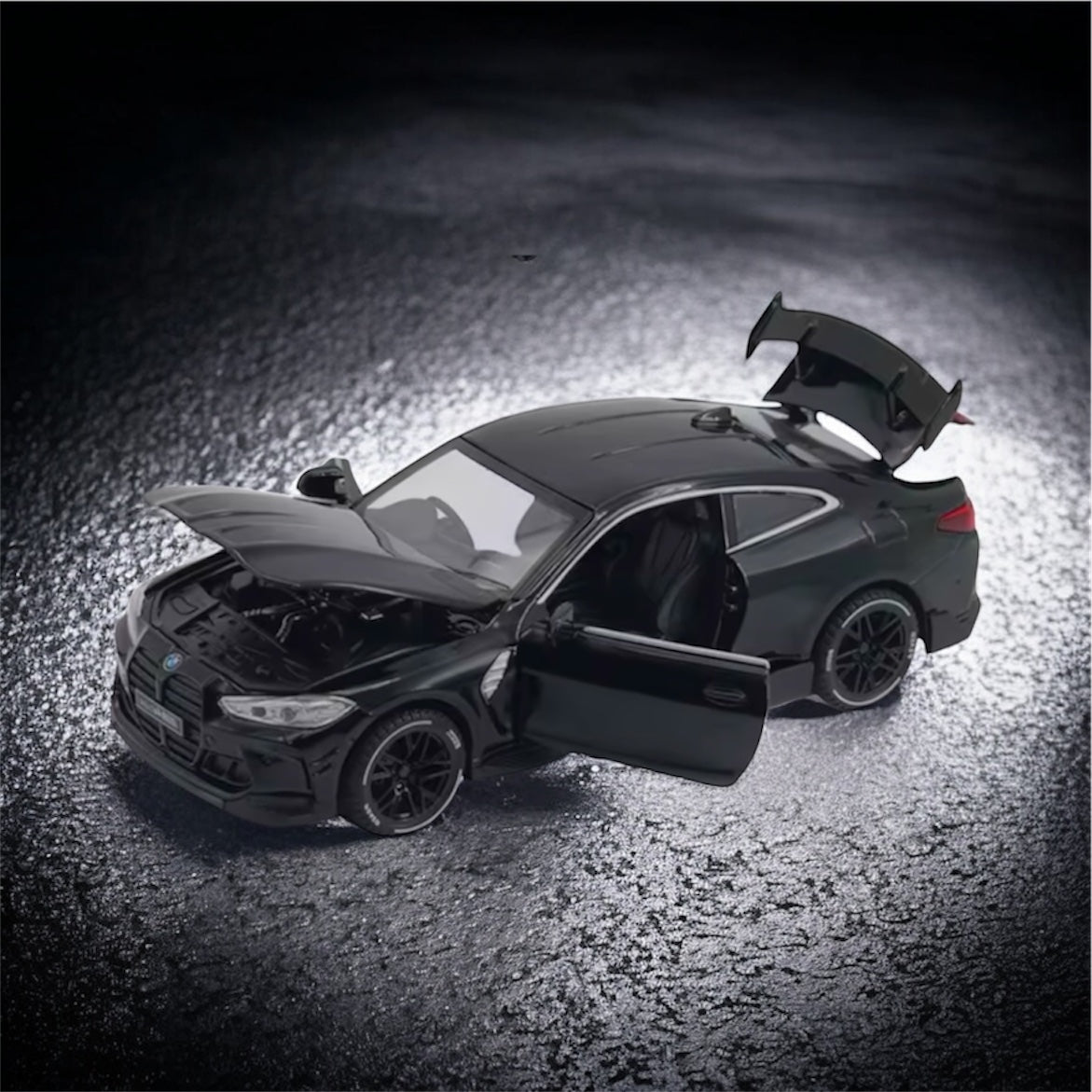 Black BMW M4 Coupé 1:32 Scale Collectible Model